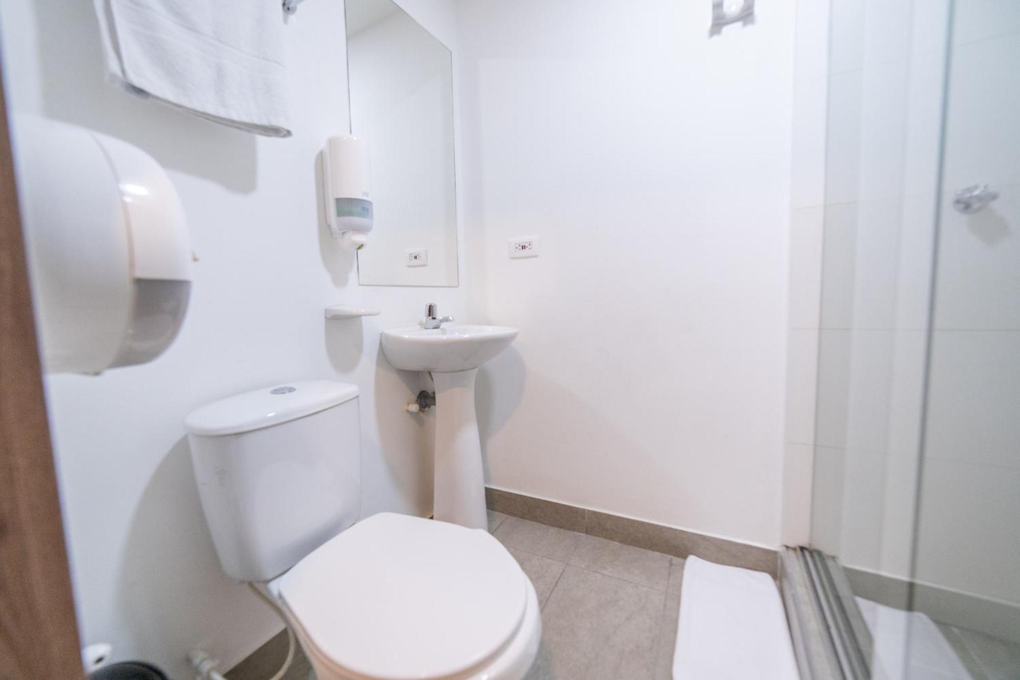Bon 17 Hotel By Shg Μπογκοτά Εξωτερικό φωτογραφία
